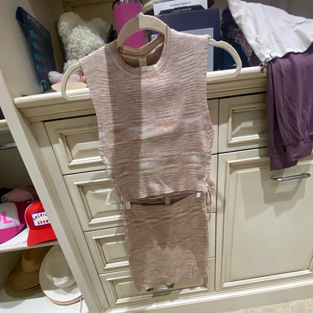 Mahina knit marled marbled Ribbed Knit Top and Skirt Set in Light taupe BNWT